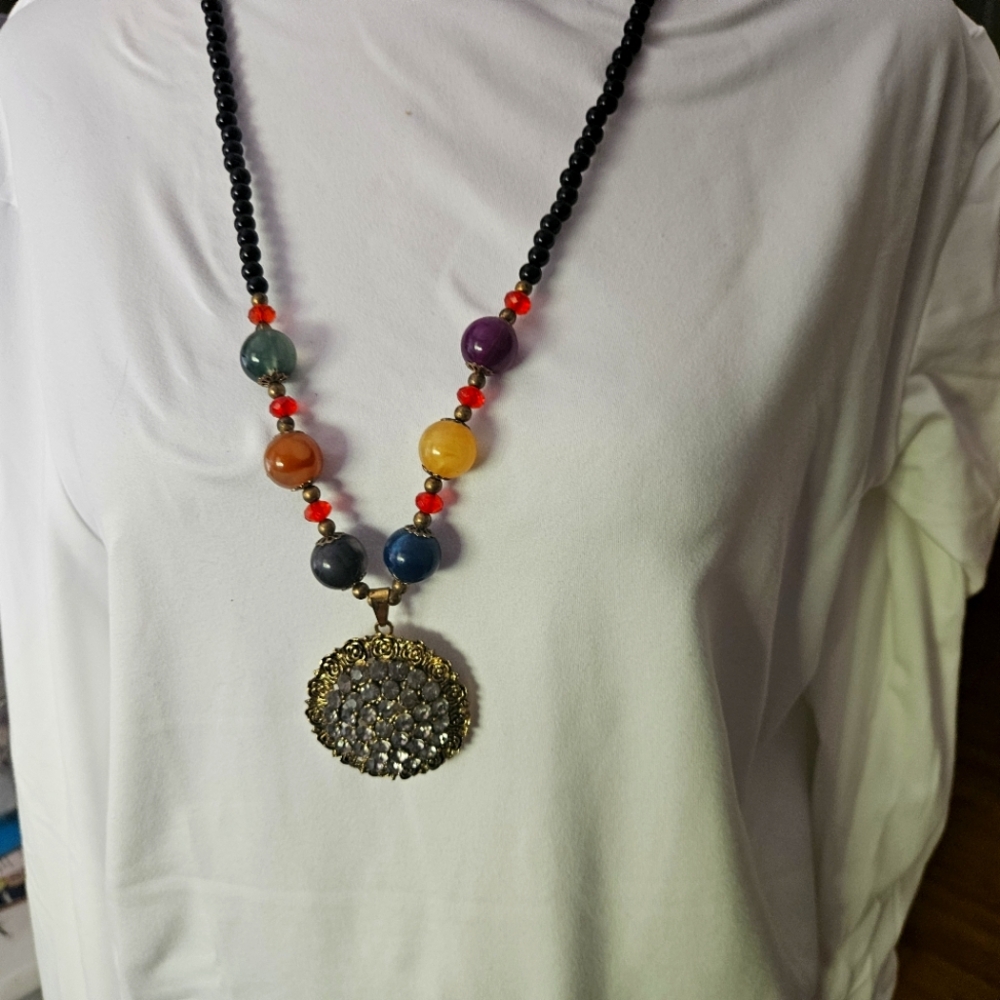 Elegant Multicolor Beaded Necklace